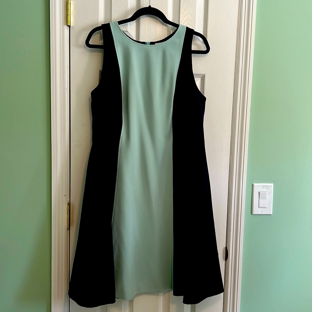 Boden figure flattering dress Size 16 never worn fully lined color block